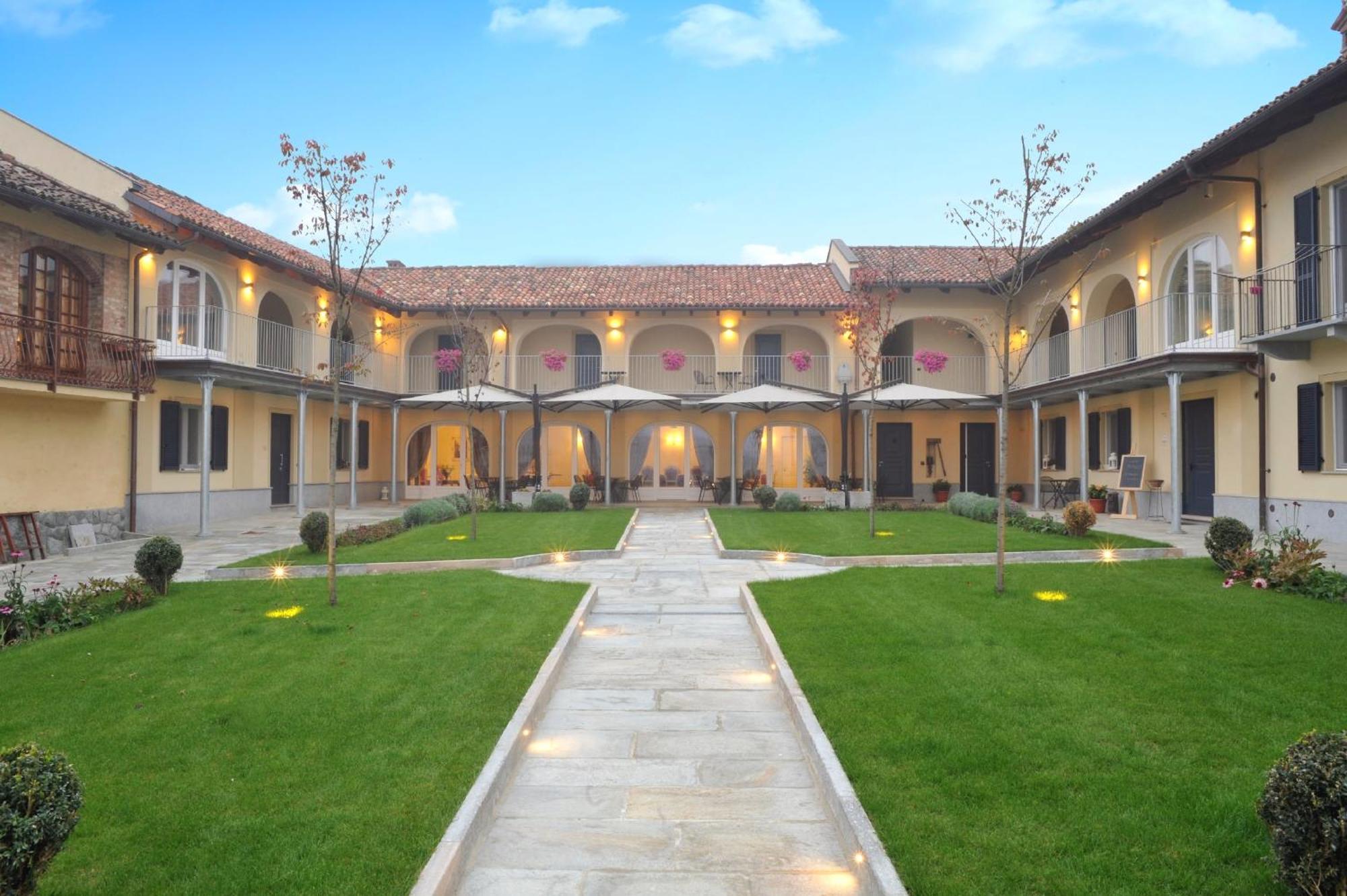 Agriturismo Cascina Varie Castagnito Dış mekan fotoğraf