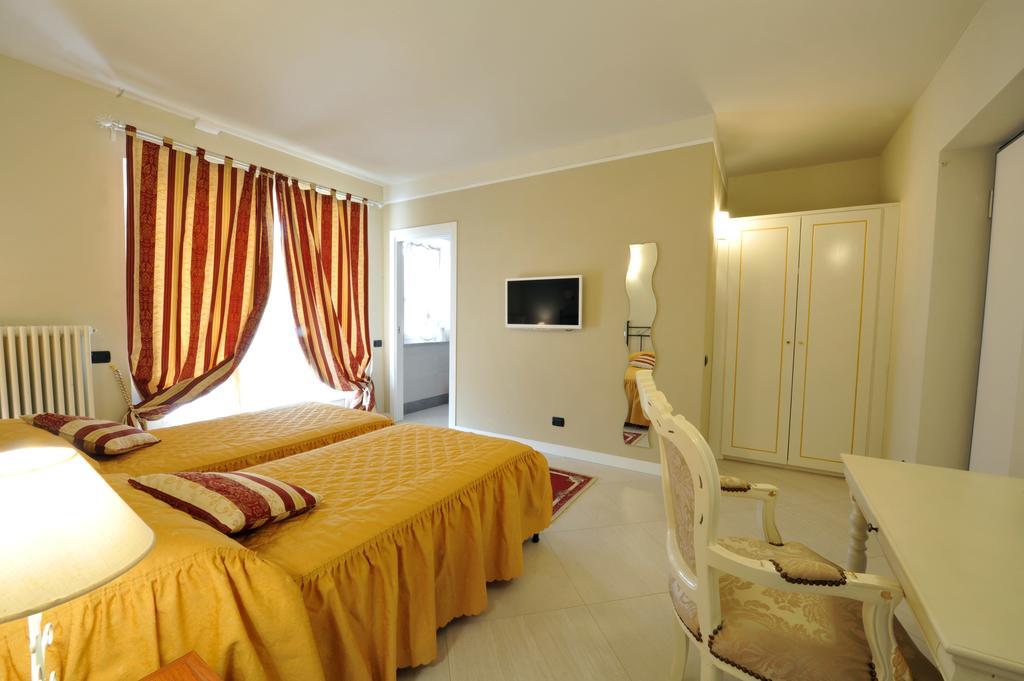 Agriturismo Cascina Varie Castagnito Dış mekan fotoğraf