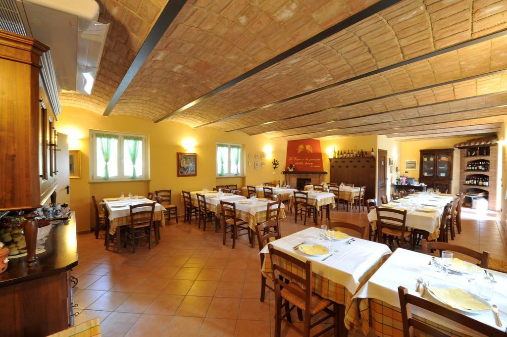 Agriturismo Cascina Varie Castagnito Dış mekan fotoğraf